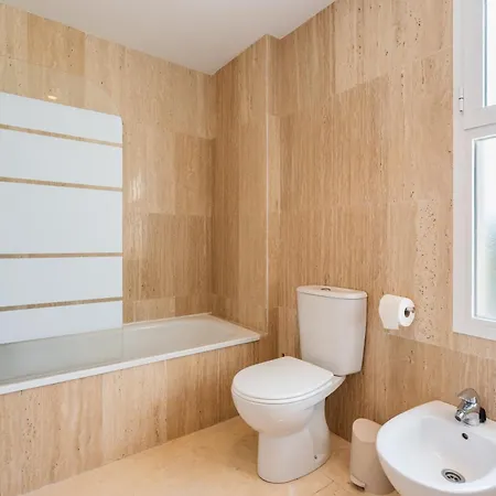 Lovely 3br - Hills, Elviria, - Filipa شقة *